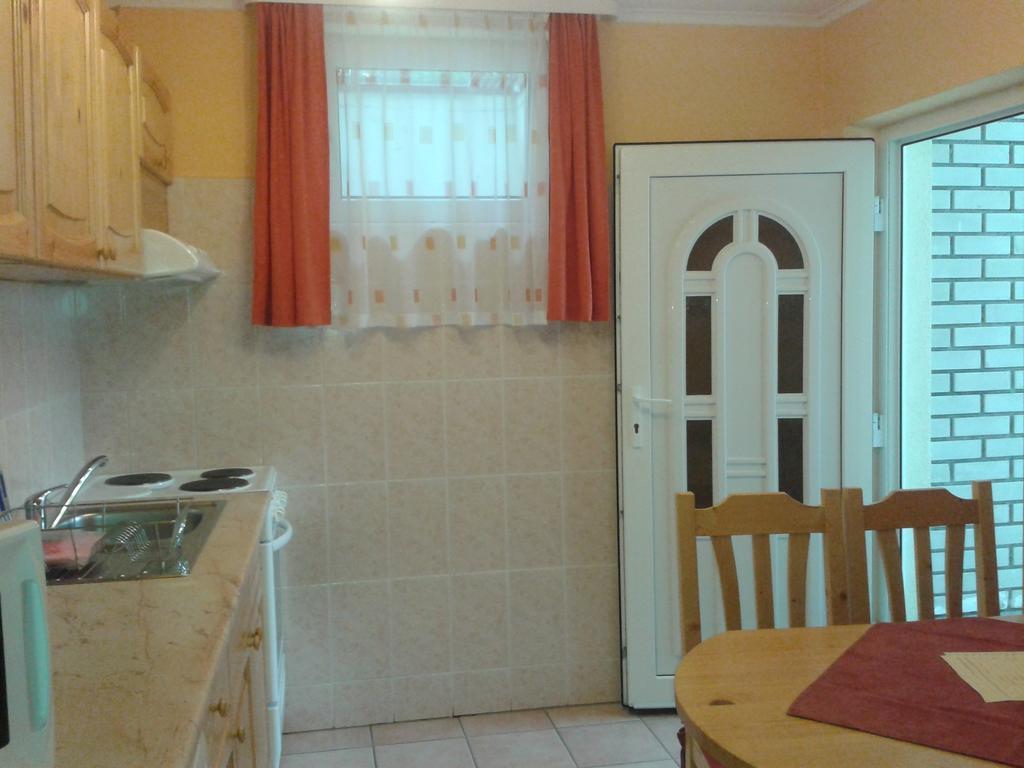 Levendula Apartman Balatonfüred Habitación foto